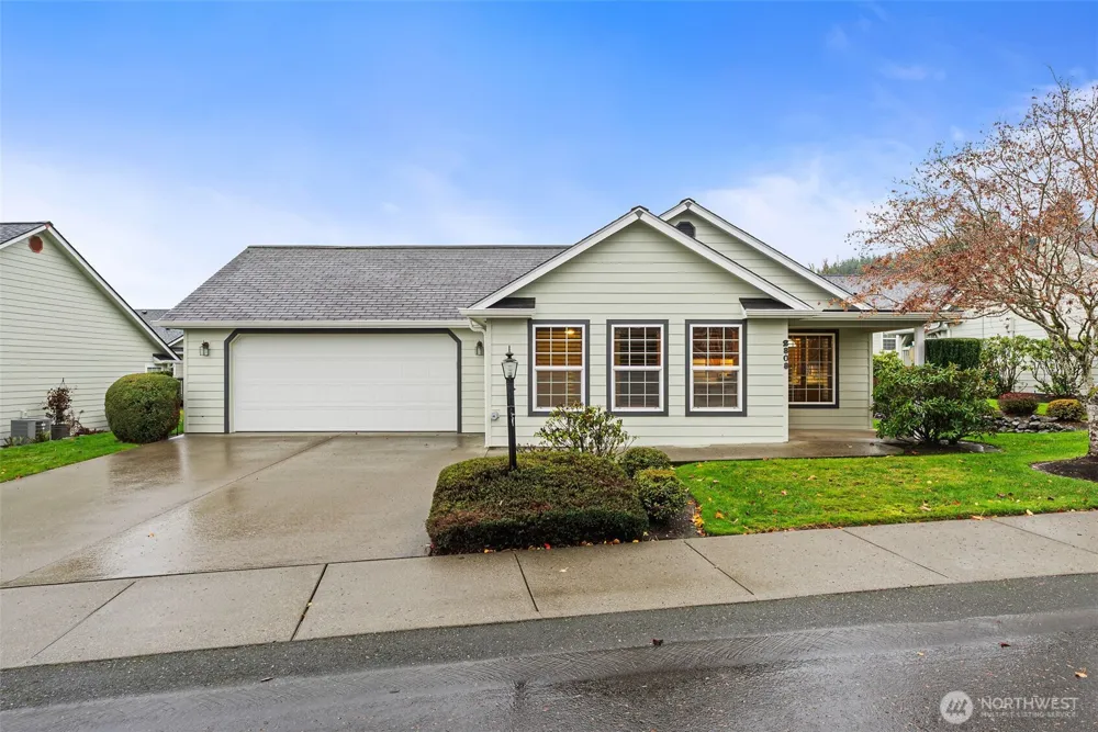 2808 Colonial Drive Centralia, WA 98531