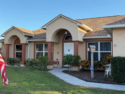 2382 SE Melaleuca Boulevard
