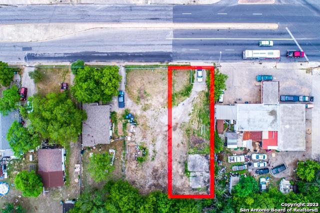 1762 RIGSBY AVE San Antonio, TX 78210