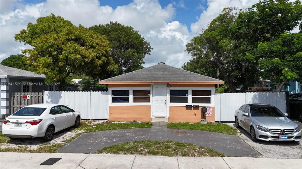 1437 Andrews Ave Fort Lauderdale, FL 33311