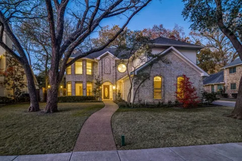 2817 Woods Lane