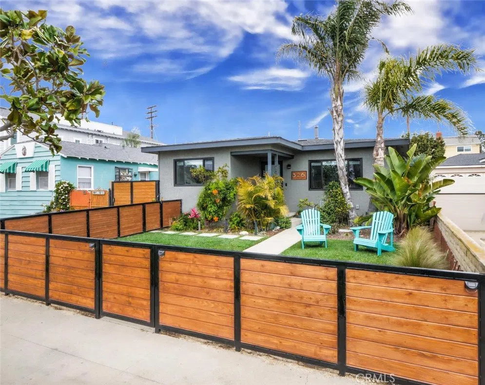 526 N Paulina Avenue