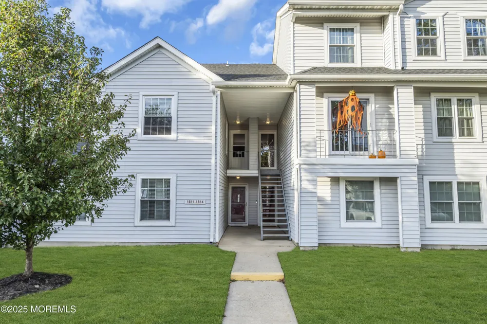 1813 Waters Edge Drive