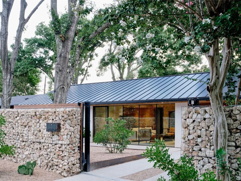 2708 Friar Tuck Lane