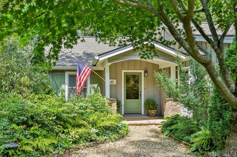 42 Southwinds Lane Drive