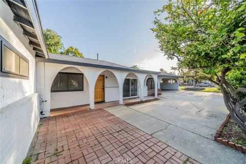 932 S Bon View Avenue