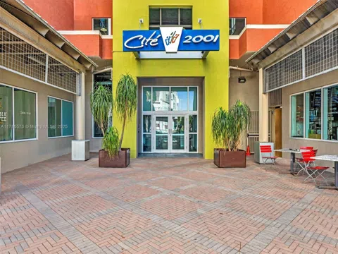 2001 Biscayne Blvd #3413