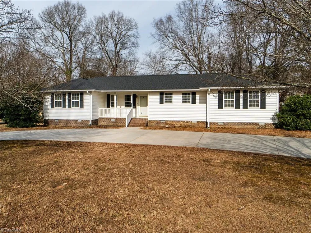 1312 Greenwood Terrace