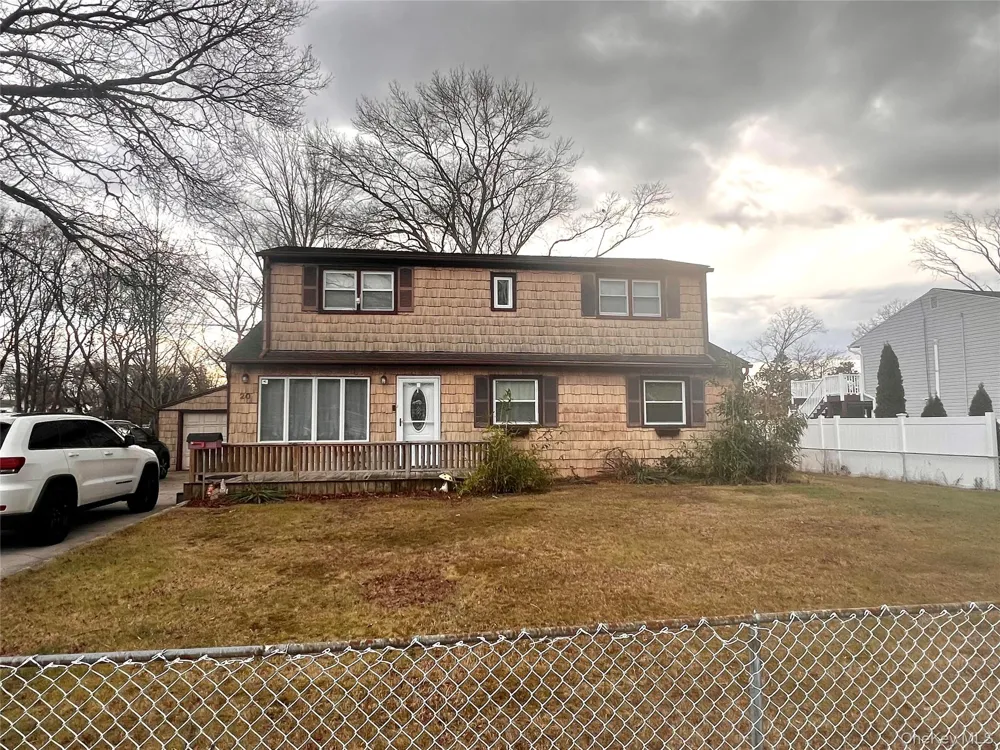 20 W Belmont Street Bay Shore, NY 11706