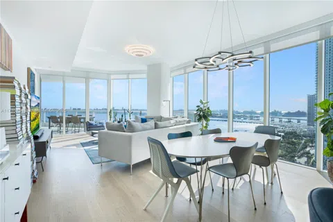 2020 Bayshore Dr #2302