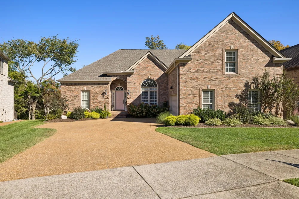 421 Caledonian Ct Nashville, TN 37211