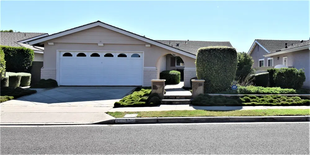 4624 Ironwood Avenue Seal Beach, CA 90740