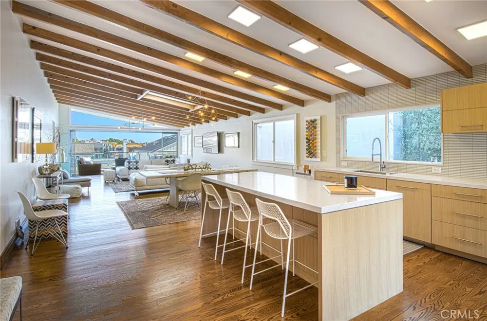 308 Poppy Avenue Corona del Mar, CA 92625