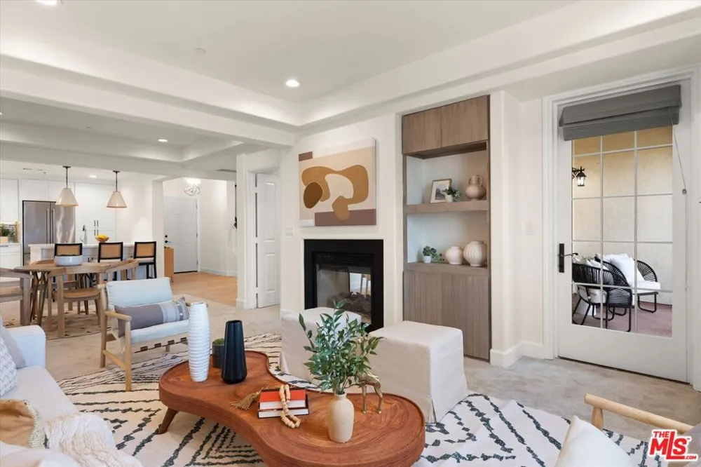 12975 Agustin Place #321 Playa Vista, CA 90094