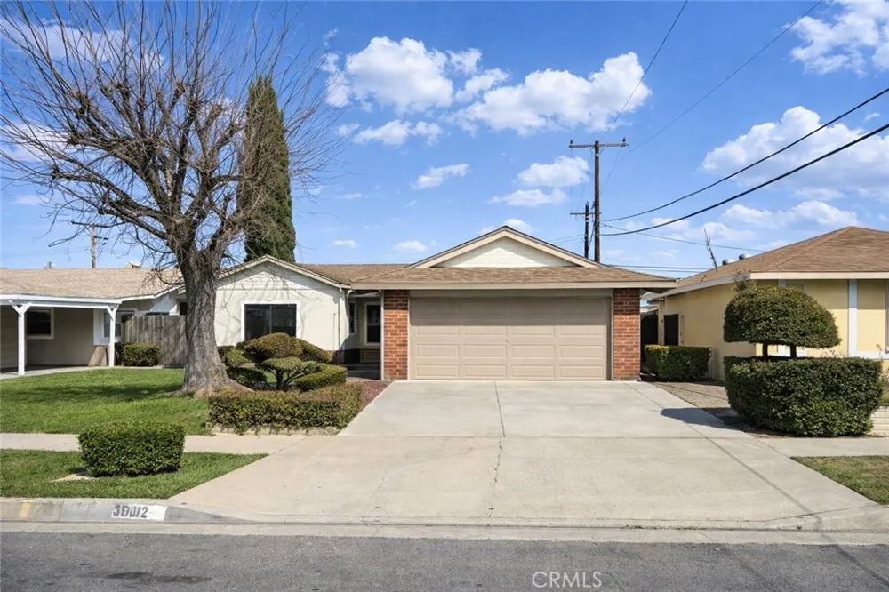 19121 La Guardia Rowland Heights, CA 91748