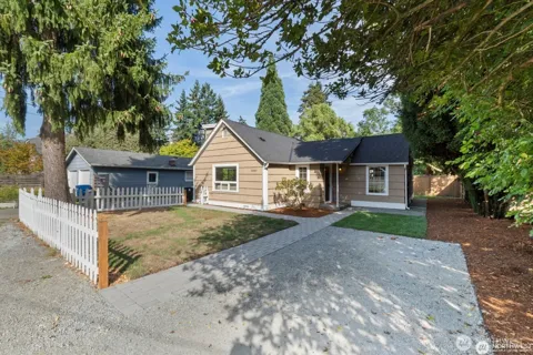 10340 39th Avenue NE