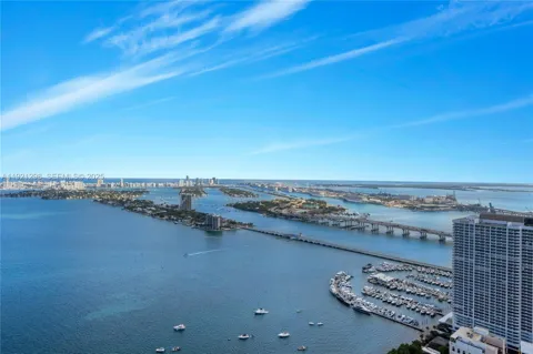 1900 Bayshore Dr #PH 4902