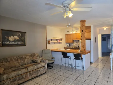 820 SW 11th Ave #16B