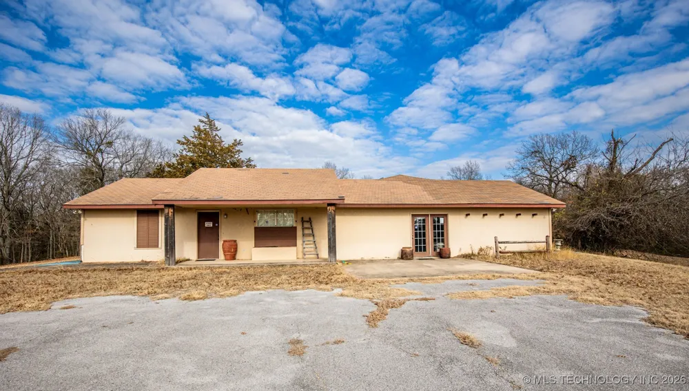2100 Ahloso Road Ada, OK 74820