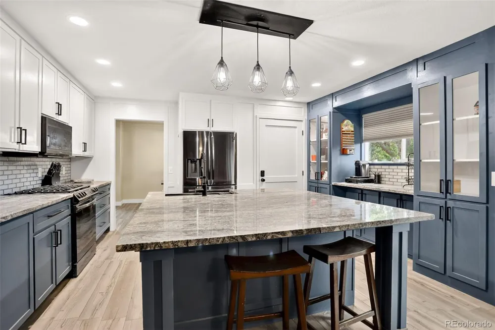 321 Lockwood Street Castle Rock, CO 80104