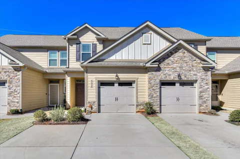 592 Vinings Drive