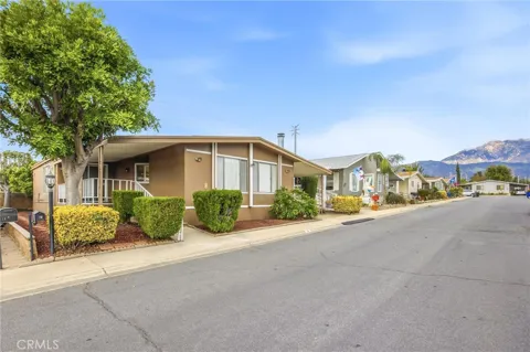 929 E Foothill Boulevard #15