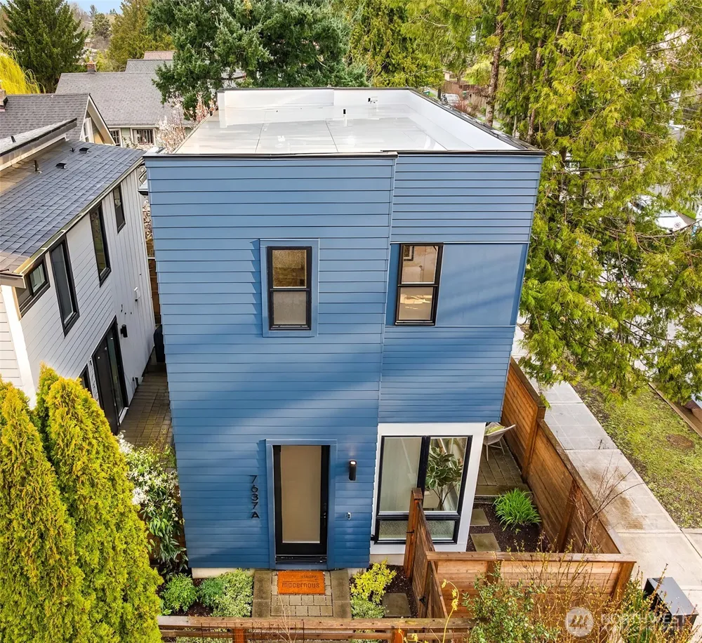 7637 46th Avenue S #A Seattle, WA 98118