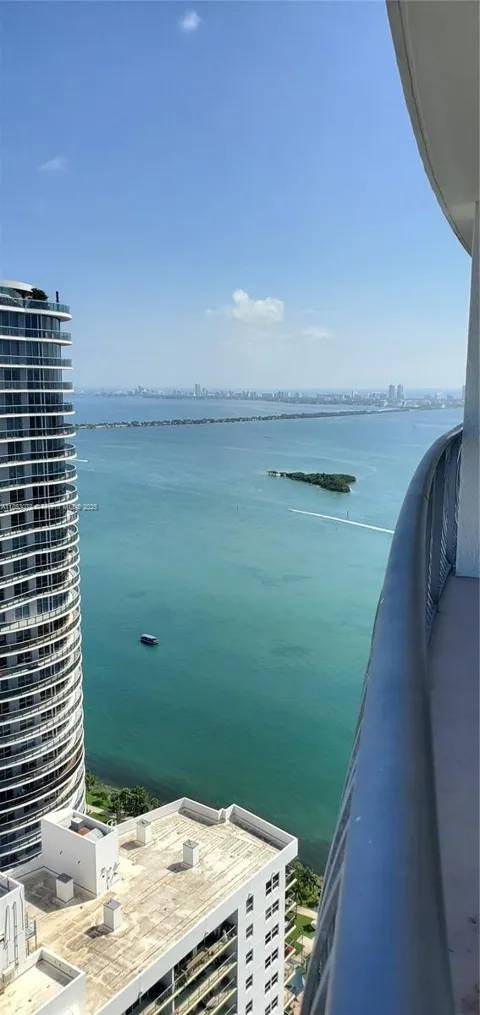 1750 Bayshore Dr #PH-5411