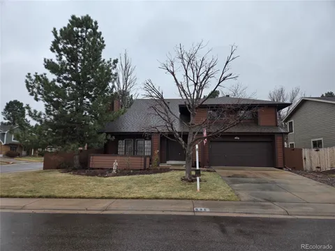 996 E Irish Place