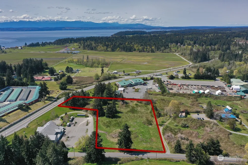 5493 Woodard Avenue Freeland, WA 98249
