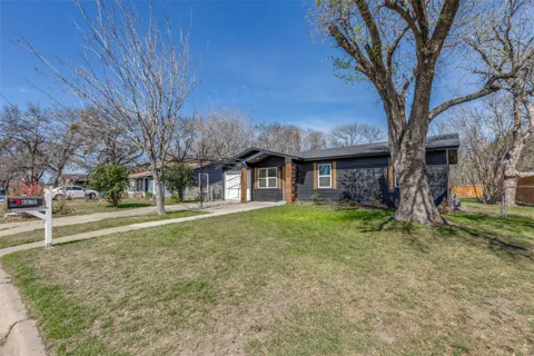 6010 Club Terrace