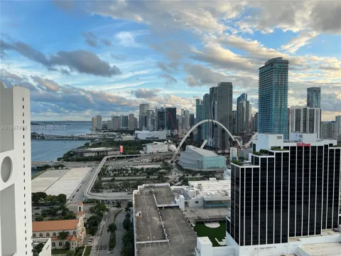 1750 Bayshore Dr #3612