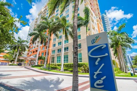 2000 Bayshore Dr #508
