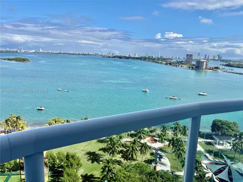1800 Bayshore Dr #1801