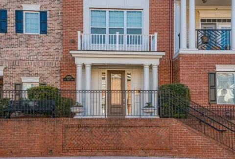4950 Ivy Ridge Drive SE #203