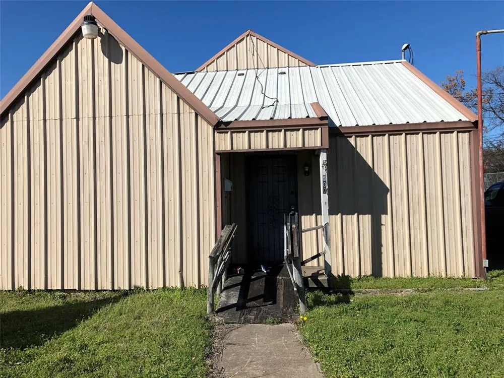 500 S Oakland Boulevard Fort Worth, TX 76103