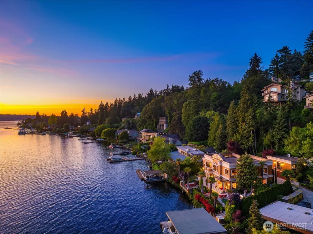 3639 W Mercer Way Mercer Island, WA 98040