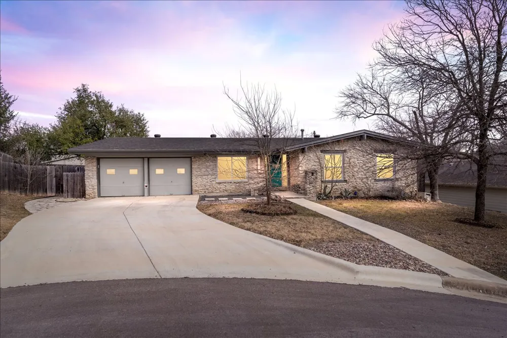 3102 Berrylawn Circle Austin, TX 78723