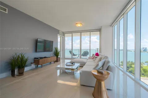 2020 Bayshore Dr #1510