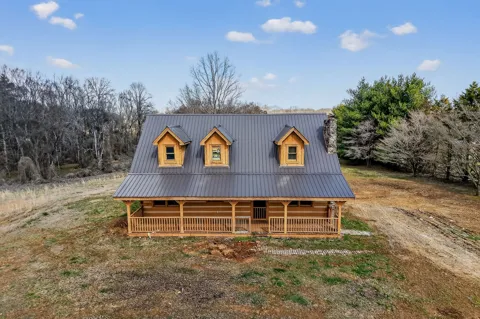 539 Peach Ave