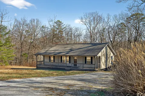 208 Frontier Dr