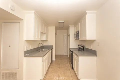 1265 Kendall #811