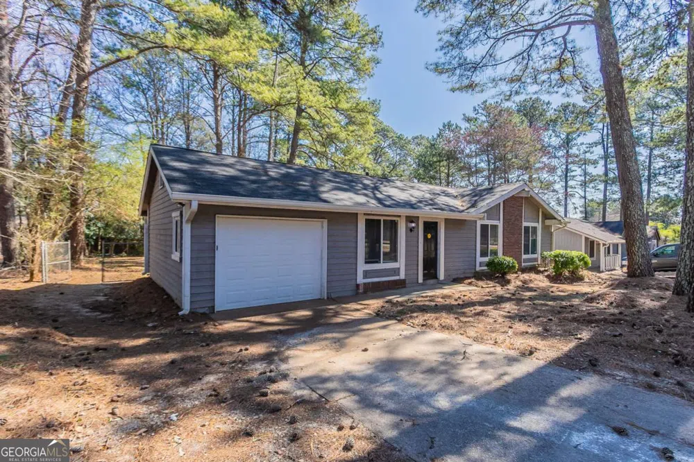 9090 Dorsey Road Riverdale, GA 30274