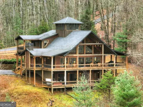 904 Raccoon Road