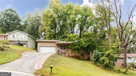 1561 Danbury Drive