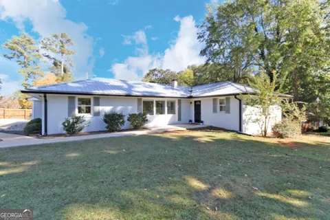 1092 West Lake Drive