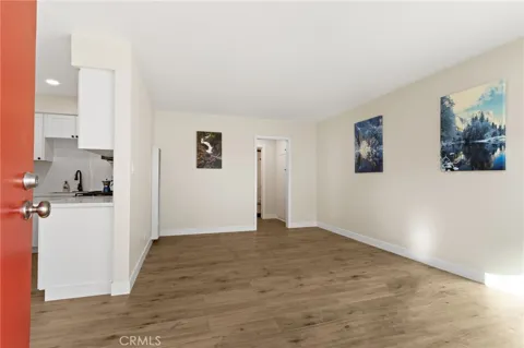 5050 Linden #97