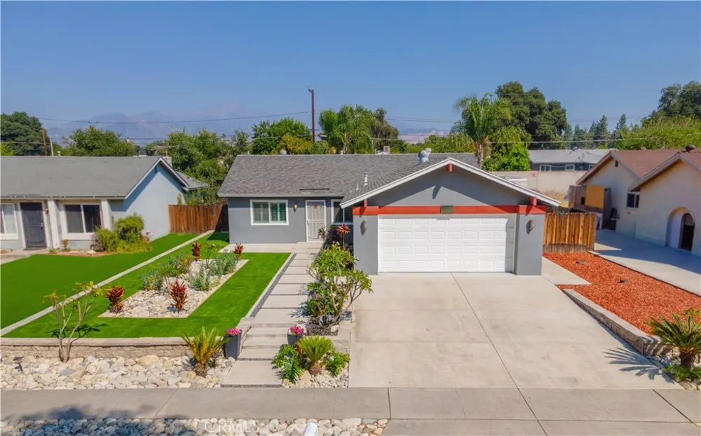 1322 Hunter Drive
