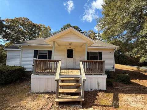 175 Rush Loop Road