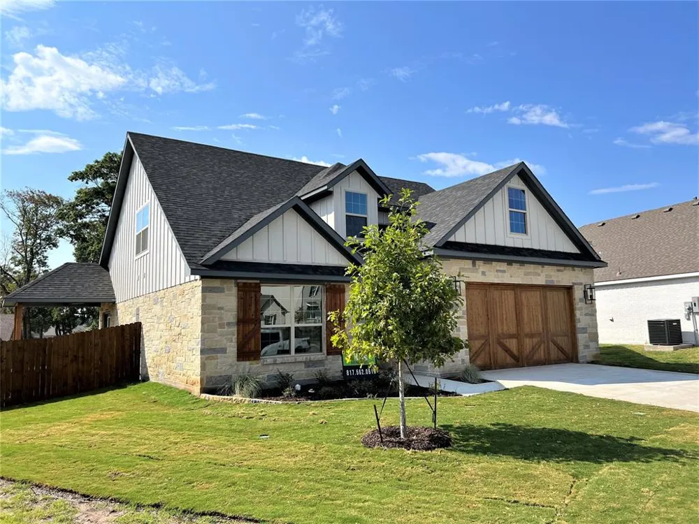 1028 Gannon Valley Trail Weatherford, TX 76087